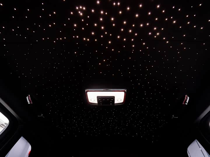 Фото 16 - Rolls-Royce Cullinan