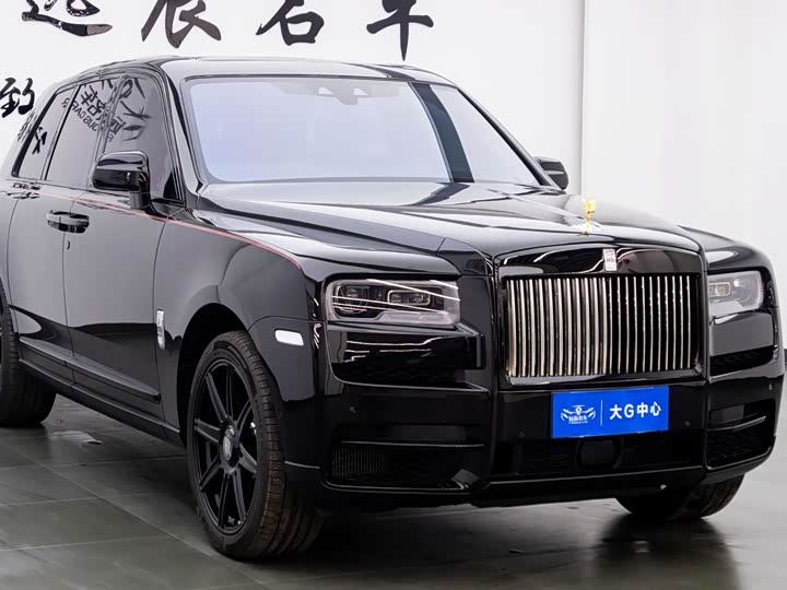 Фото 3 - Rolls-Royce Cullinan