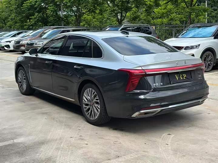 Фото 9 - Hongqi H5