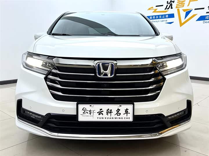 Фото 2 - Honda Odyssey