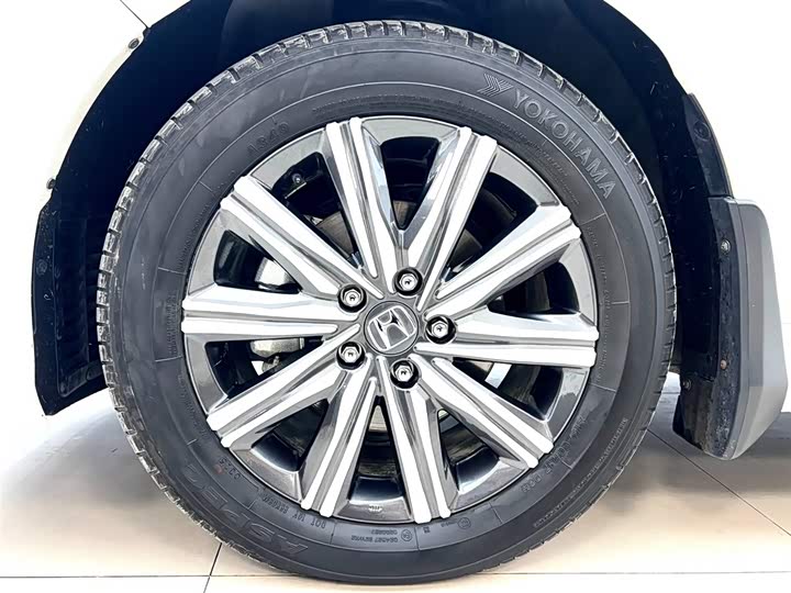 Фото 21 - Honda Odyssey