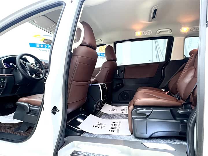 Фото 9 - Honda Odyssey