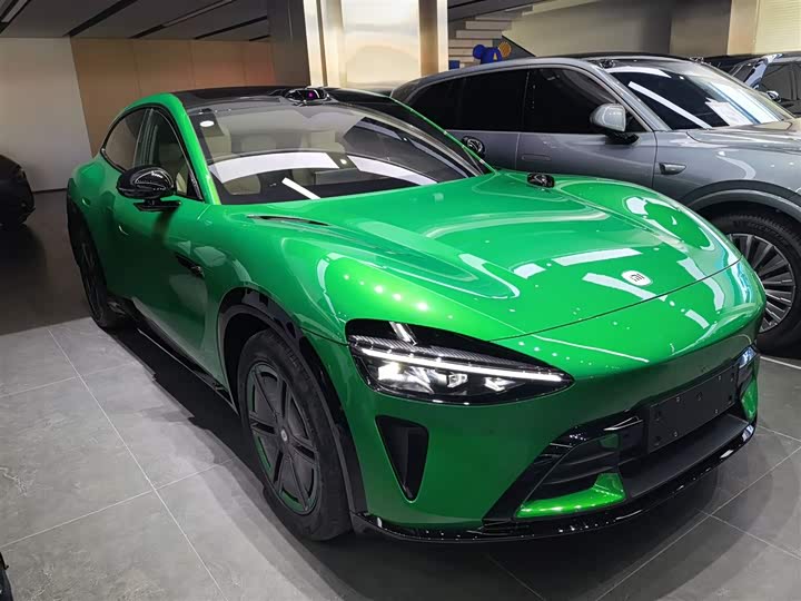 Фото 4 - Xiaomi YU7