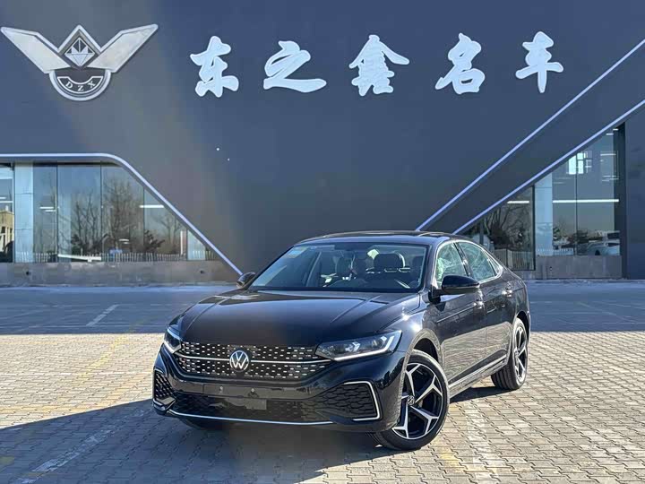 Фото 1 - Volkswagen Passat