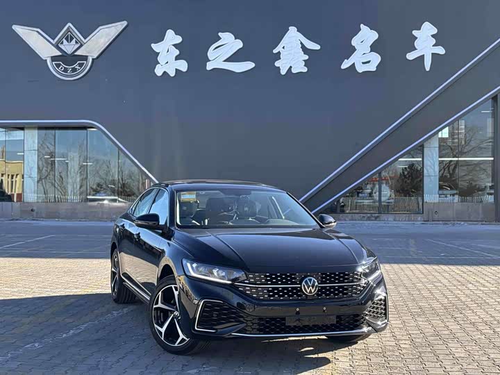 Фото 3 - Volkswagen Passat