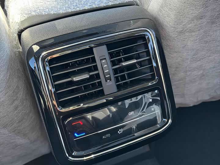 Фото 9 - Volkswagen Passat