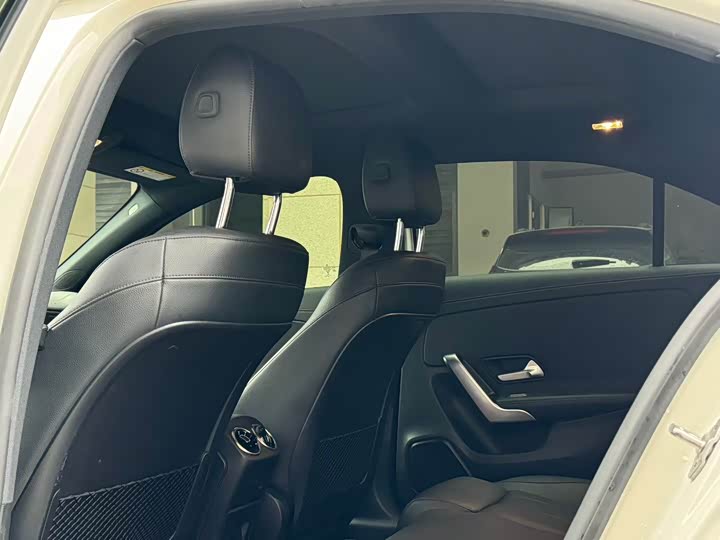 Фото 6 - Mercedes-Benz A-Class