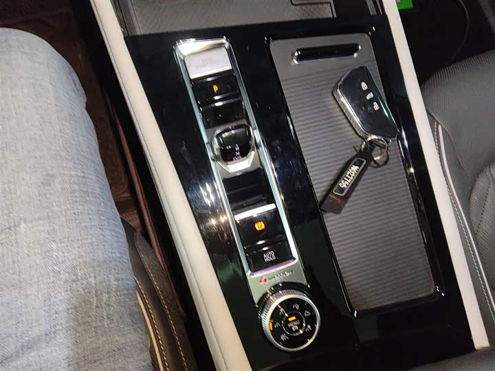 Фото 14 - Volkswagen Teramont Pro