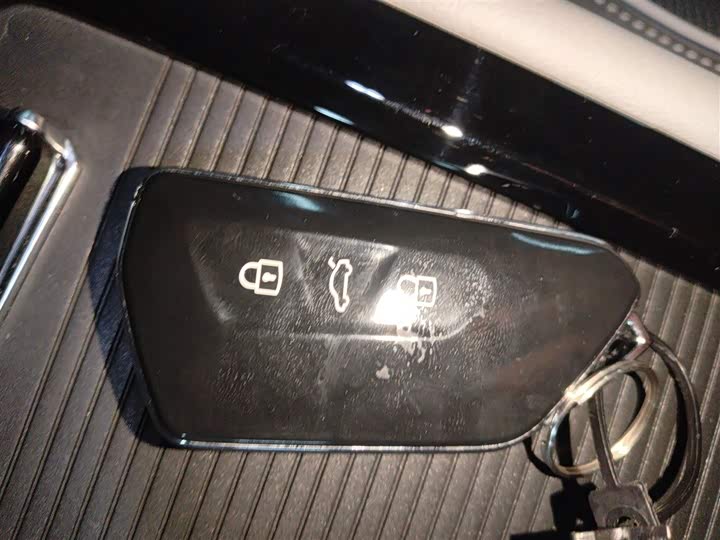 Фото 9 - Volkswagen Teramont Pro