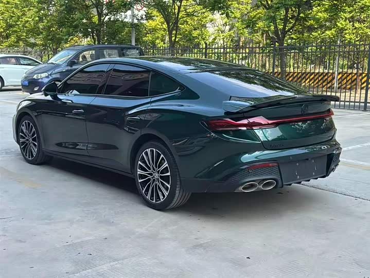 Фото 7 - MG Motor 7