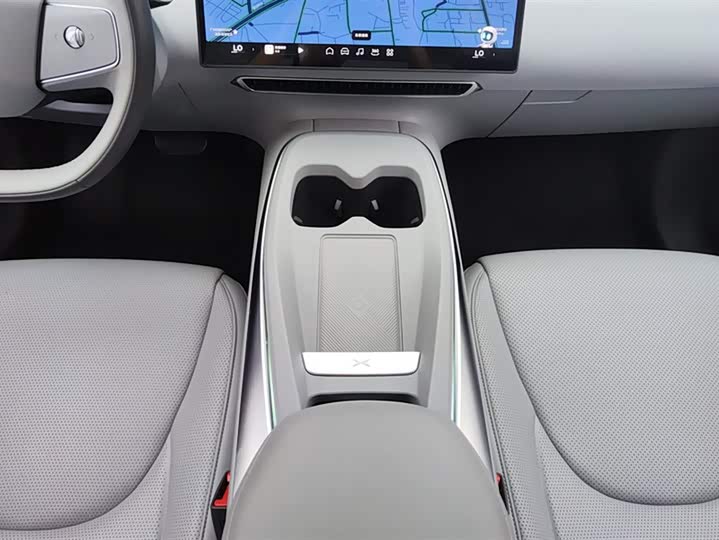 Фото 16 - XPeng Mona M03