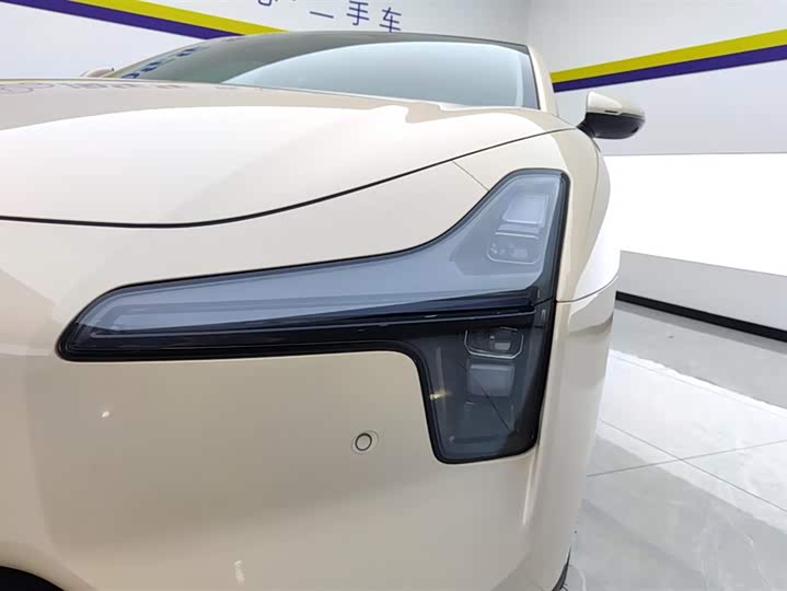 Фото 5 - XPeng Mona M03