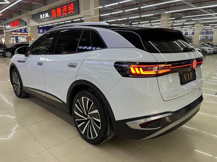 Фото 21 - Volkswagen ID.4 X