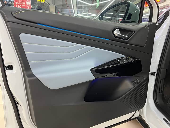 Фото 5 - Volkswagen ID.4 X