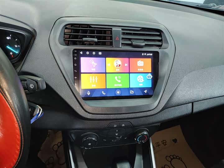 Фото 13 - Ford Escort