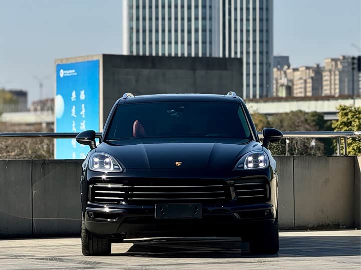 Фото 2 - Porsche Cayenne