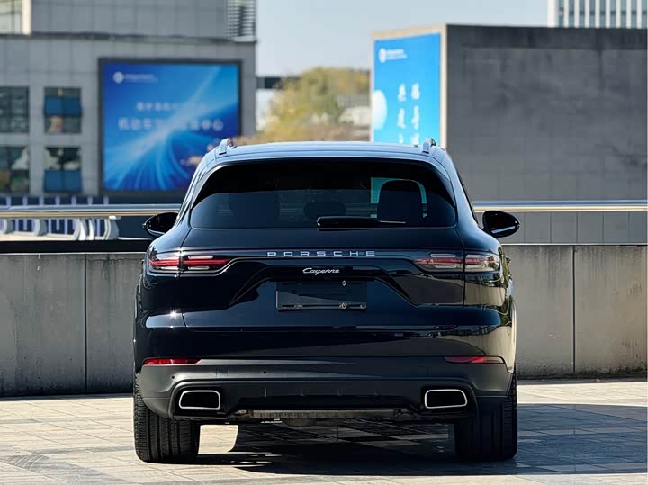 Фото 4 - Porsche Cayenne
