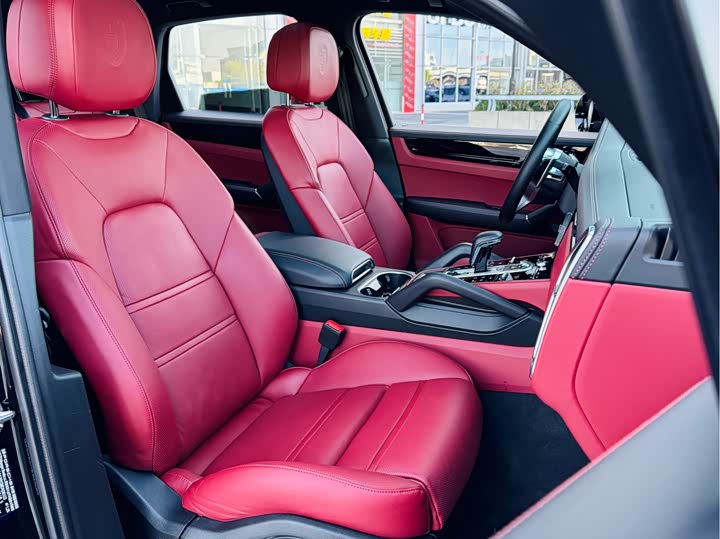 Фото 9 - Porsche Cayenne