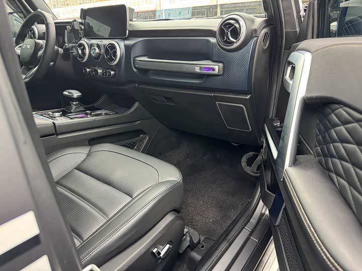 Фото 13 - BAIC Beijing BJ40