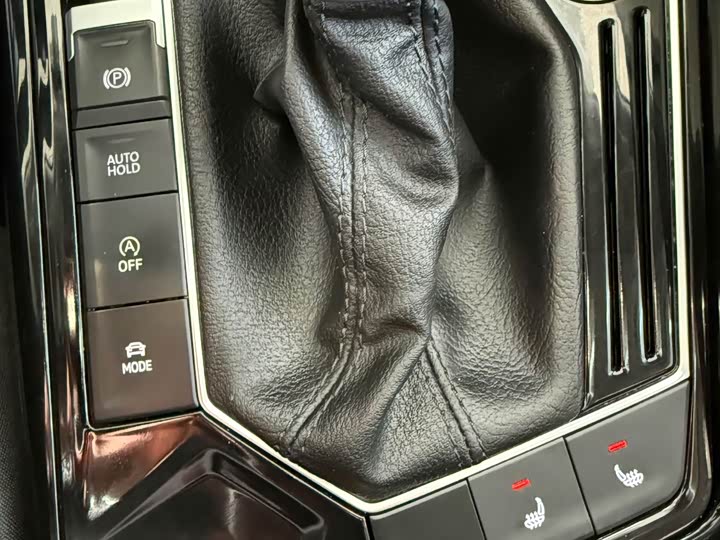 Фото 18 - Volkswagen Tayron