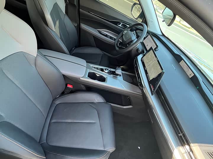 Фото 17 - Changan Oshan Z6