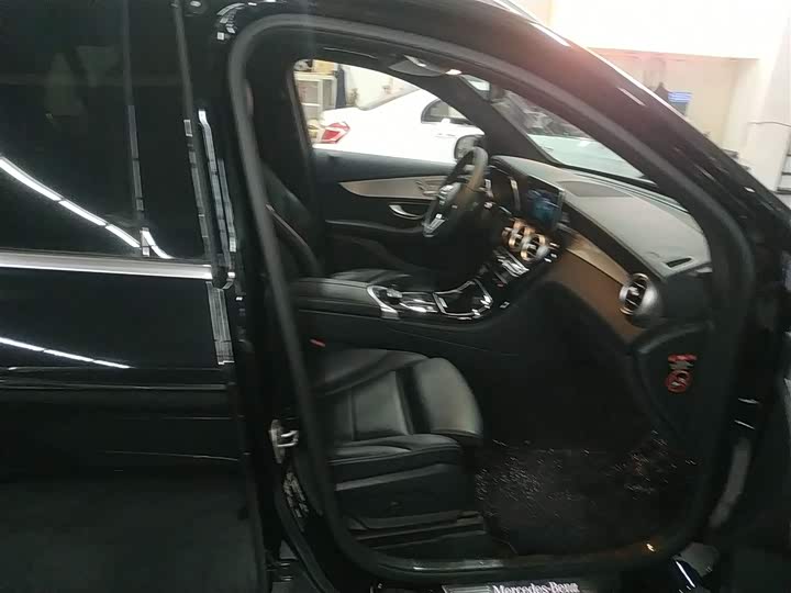 Фото 25 - Mercedes-Benz GLC-Class