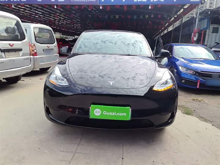 Фото 3 - Tesla Model Y