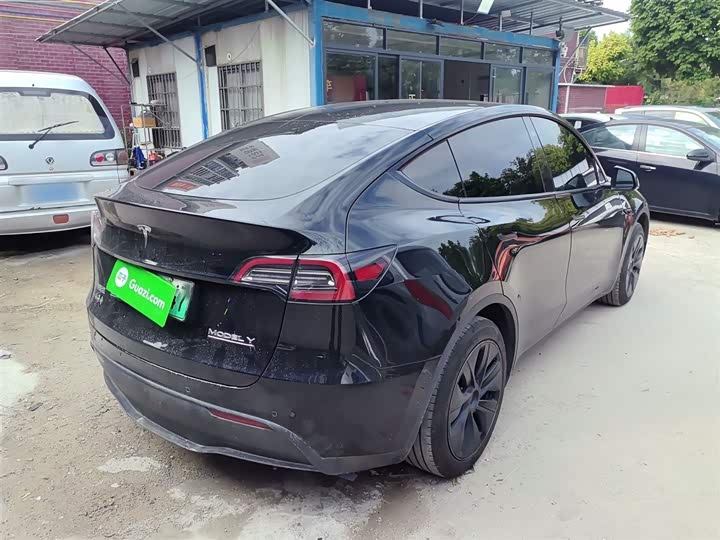 Фото 7 - Tesla Model Y