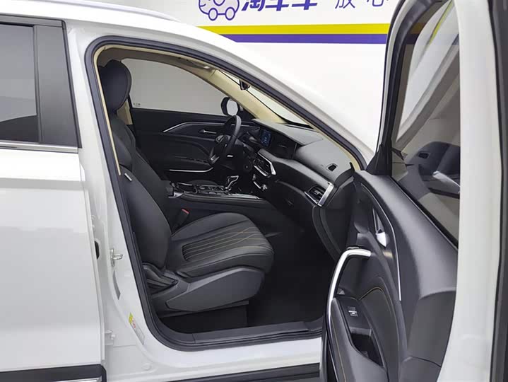 Фото 8 - Bestune T77