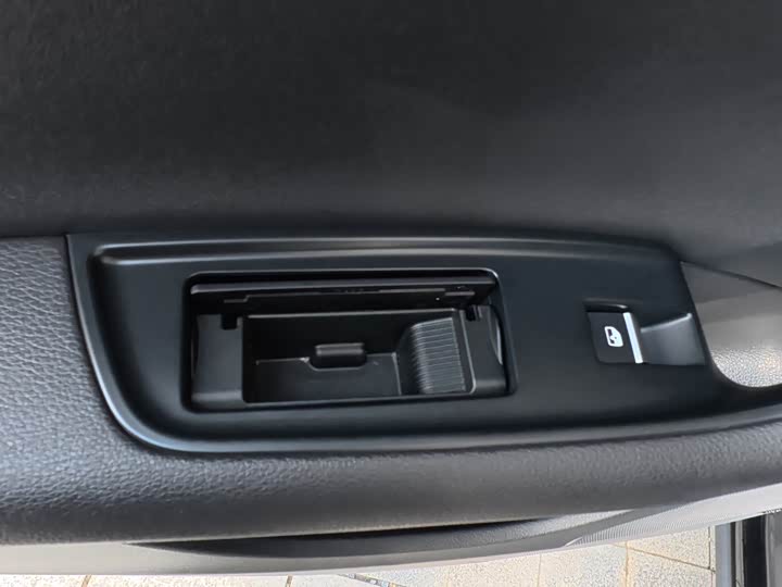 Фото 18 - Audi Q7