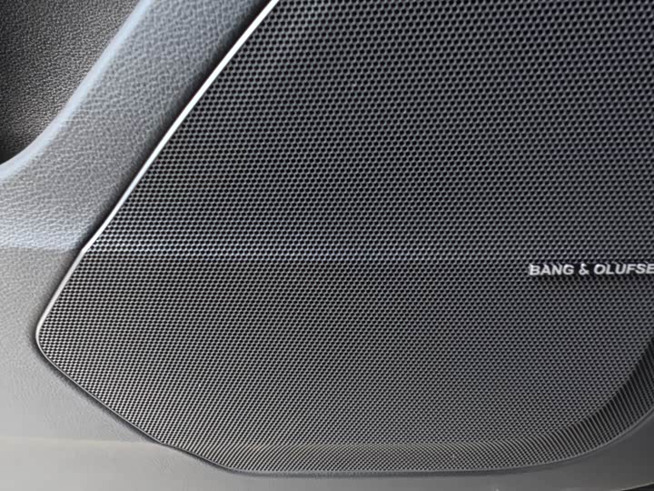 Фото 36 - Audi Q7