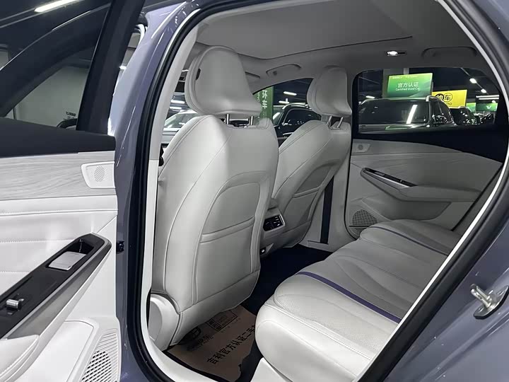 Фото 11 - Geely Preface L