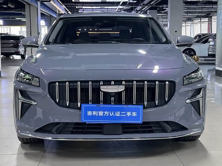 Фото 2 - Geely Preface L