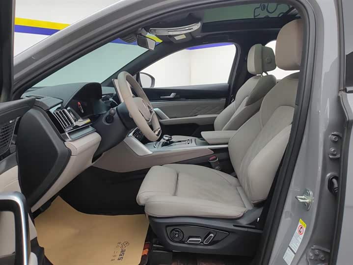 Фото 9 - BYD Tang Hybrid/EV