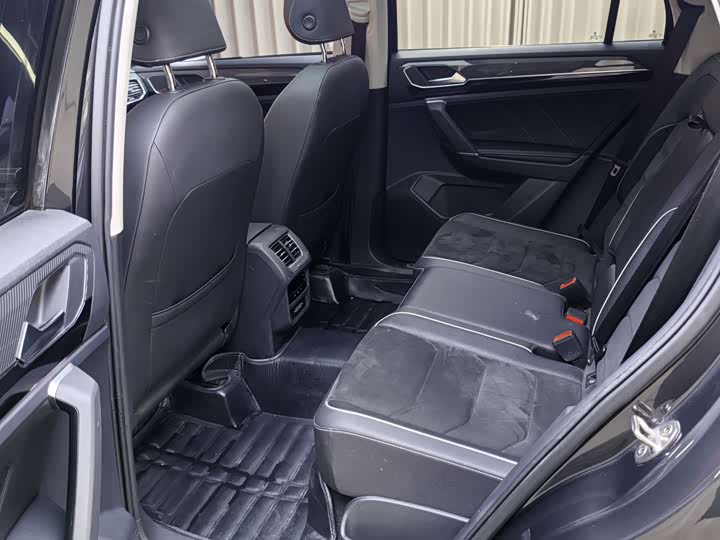 Фото 13 - Volkswagen Tayron