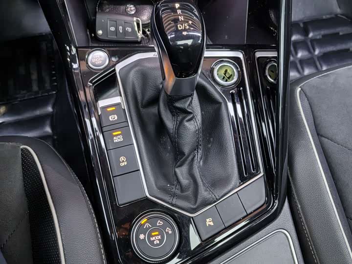 Фото 19 - Volkswagen Tayron