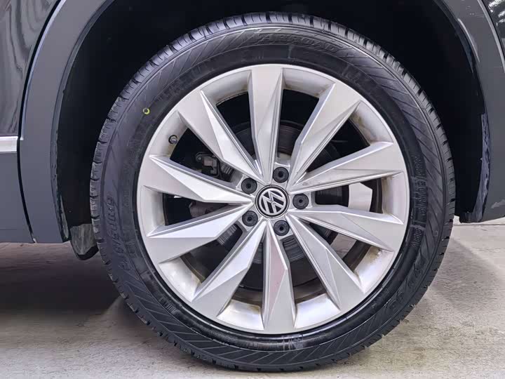 Фото 26 - Volkswagen Tayron