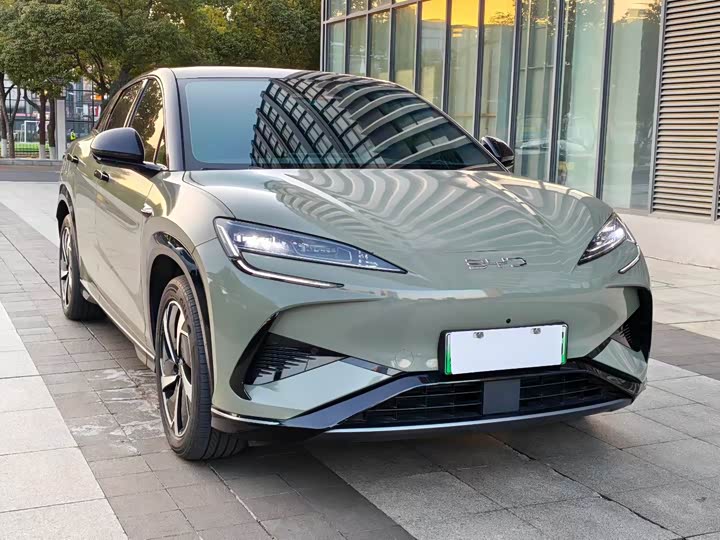 Фото 2 - BYD Sea Lion 07 EV