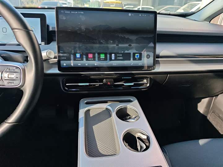 Фото 13 - GAC Aion Y