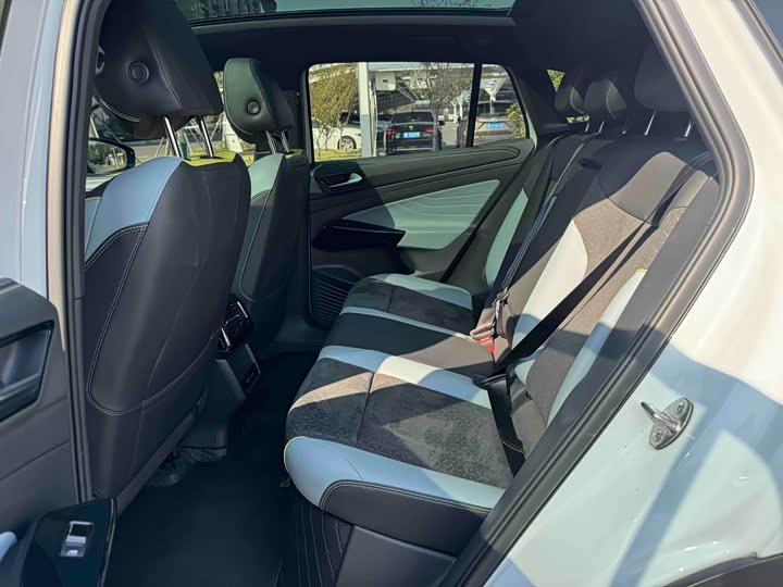 Фото 10 - Volkswagen ID.4 X