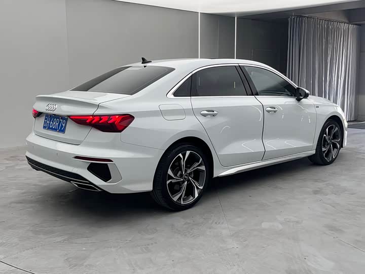 Фото 10 - Audi A3