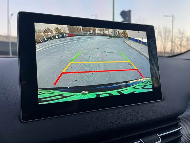 Фото 28 - Hongqi E-QM5