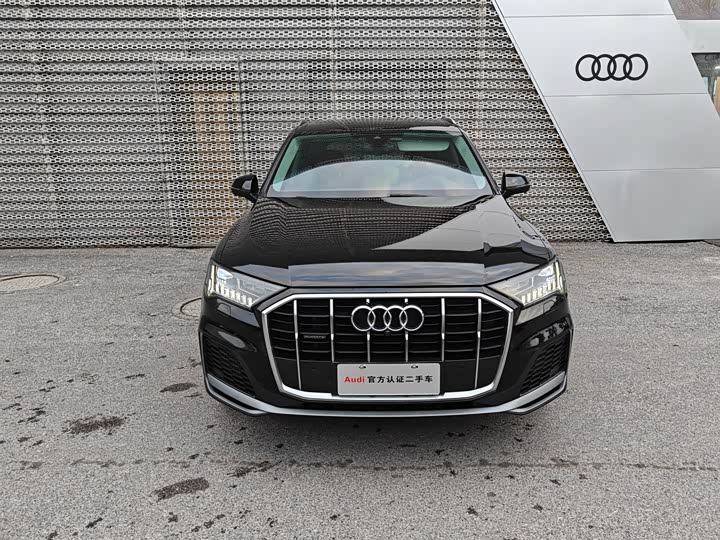 Фото 2 - Audi Q7