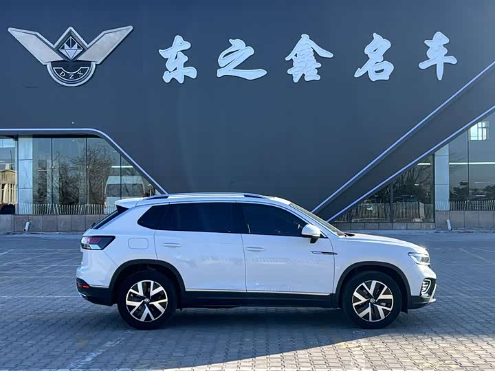 Фото 3 - Volkswagen Tayron