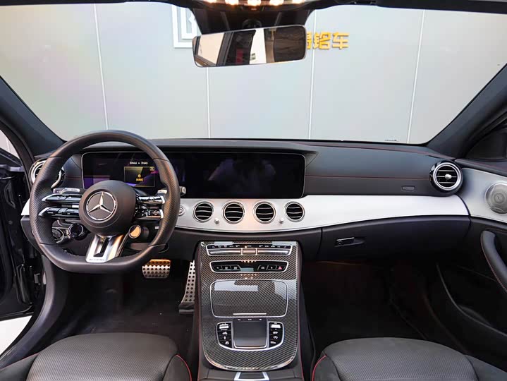 Фото 6 - Mercedes-Benz E-Class AMG