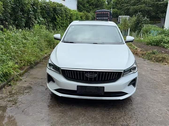 Фото 1 - Geely Emgrand