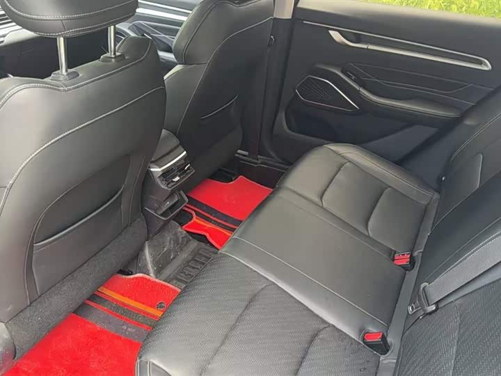 Фото 4 - Geely Emgrand