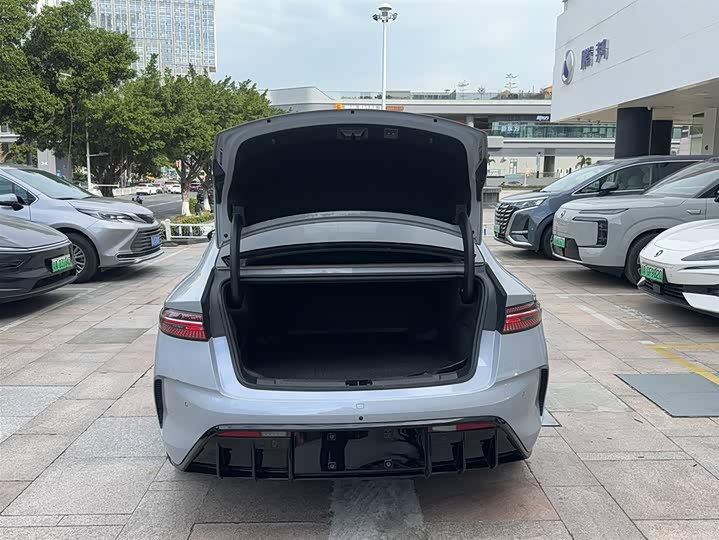 Фото 10 - BYD Seal