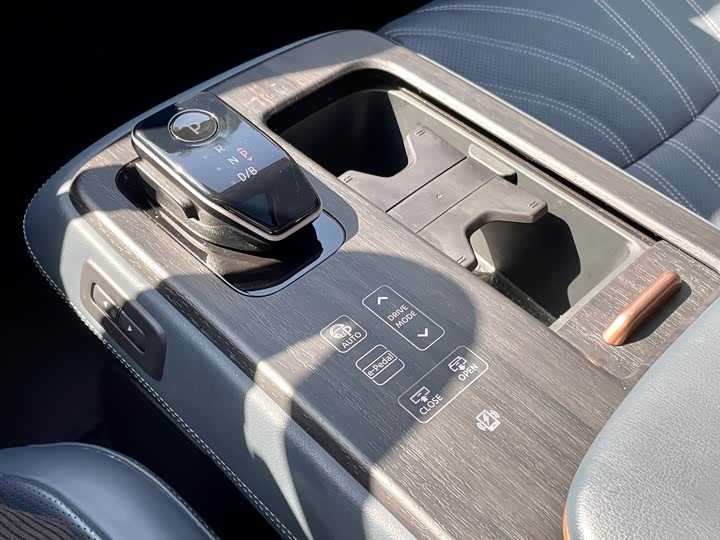 Фото 13 - Nissan Ariya EV