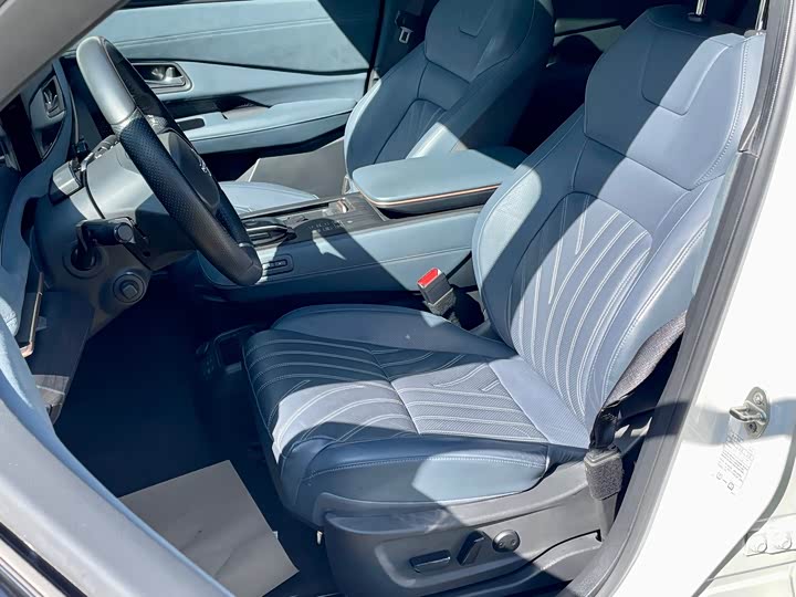 Фото 9 - Nissan Ariya EV